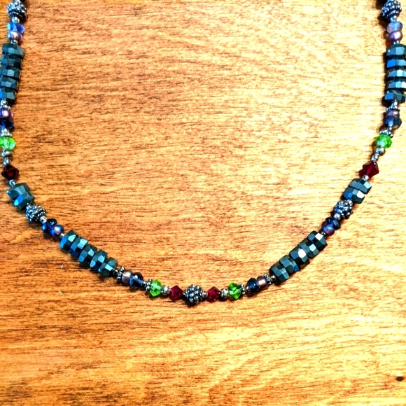 Hematite Necklace Earring SET w green & red beads - Picture 2 of 6